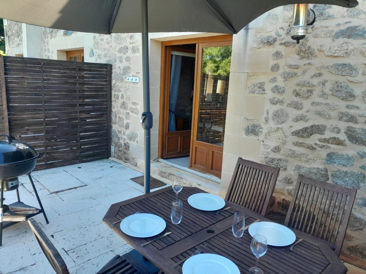 Character 2 Bed Cottage Within Walking Distance Of Bar/Restaurants Piégut-Pluviers Εξωτερικό φωτογραφία